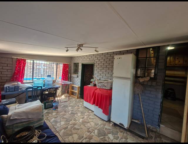 3 BEDROOM FREESTANDING FOR SALE IN DIBENG